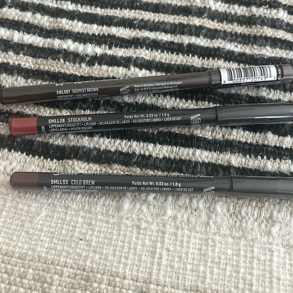Nyx lip liners